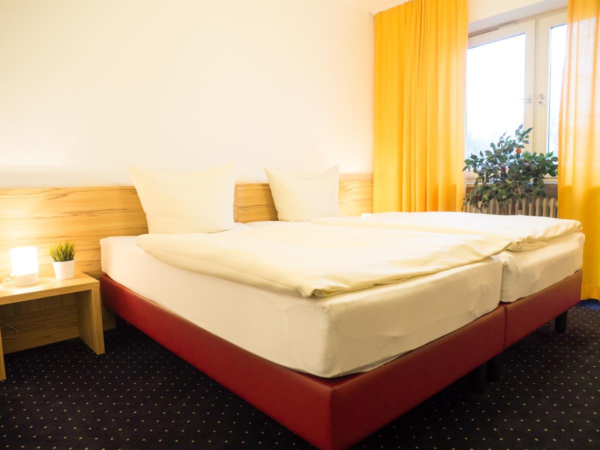 Pension Constantin Erding Buitenkant foto